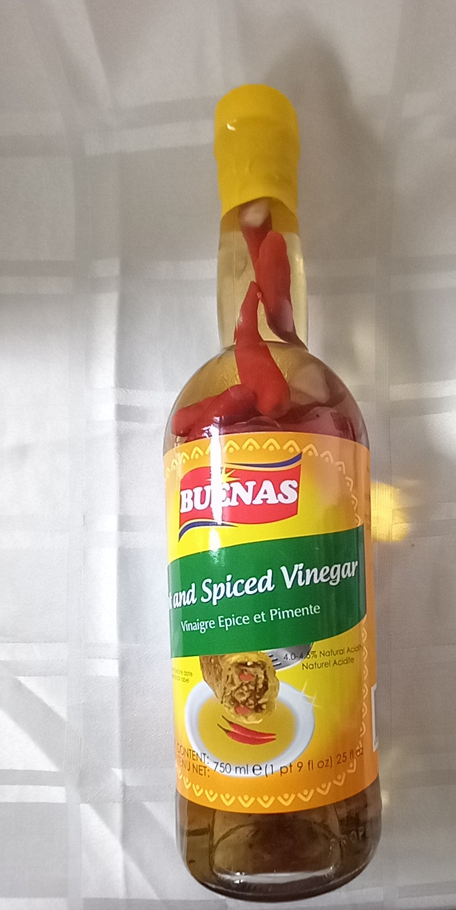 BUENAS HOT AND SPICED VINEGAR 750ml